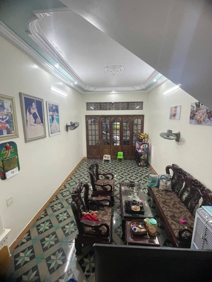 Nhà 3 tầng mặt tiền đường Lê Lợi, phường Đông Hương, 70m² giá 8 tỷ - Đầu tư sinh lời tại trung tâm Thanh Hóa!