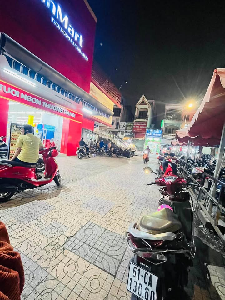 Phòng cho thuê Dĩ An 40m² giá 3 triệu - Sạch sẽ, ô tô vào tận nơi!