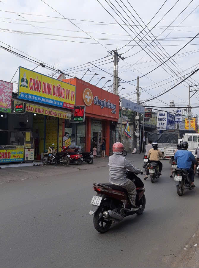 Cho thuê nhà mặt tiền Liên khu 4-5, Bình Tân 135m² giá chỉ 25 triệu - Kinh doanh đa ngành thuận lợi!