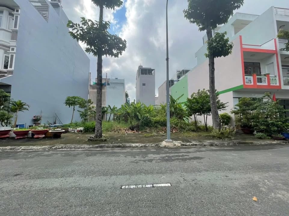 Lô đất đẹp tại khu Idico1, Tân An, 72m² giá 3.25 tỷ - Đối diện công viên!