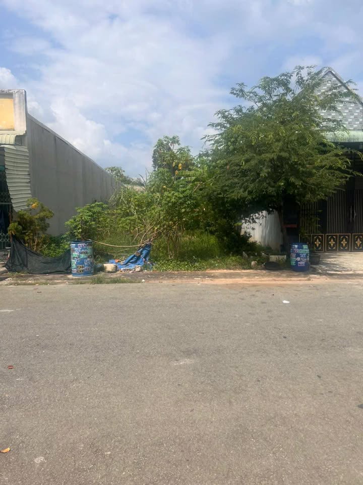 Đất thổ cư Mỹ Phước, Bến Cát 267m² giá 3 tỷ - Lô đất lý tưởng cho nhà vườn!