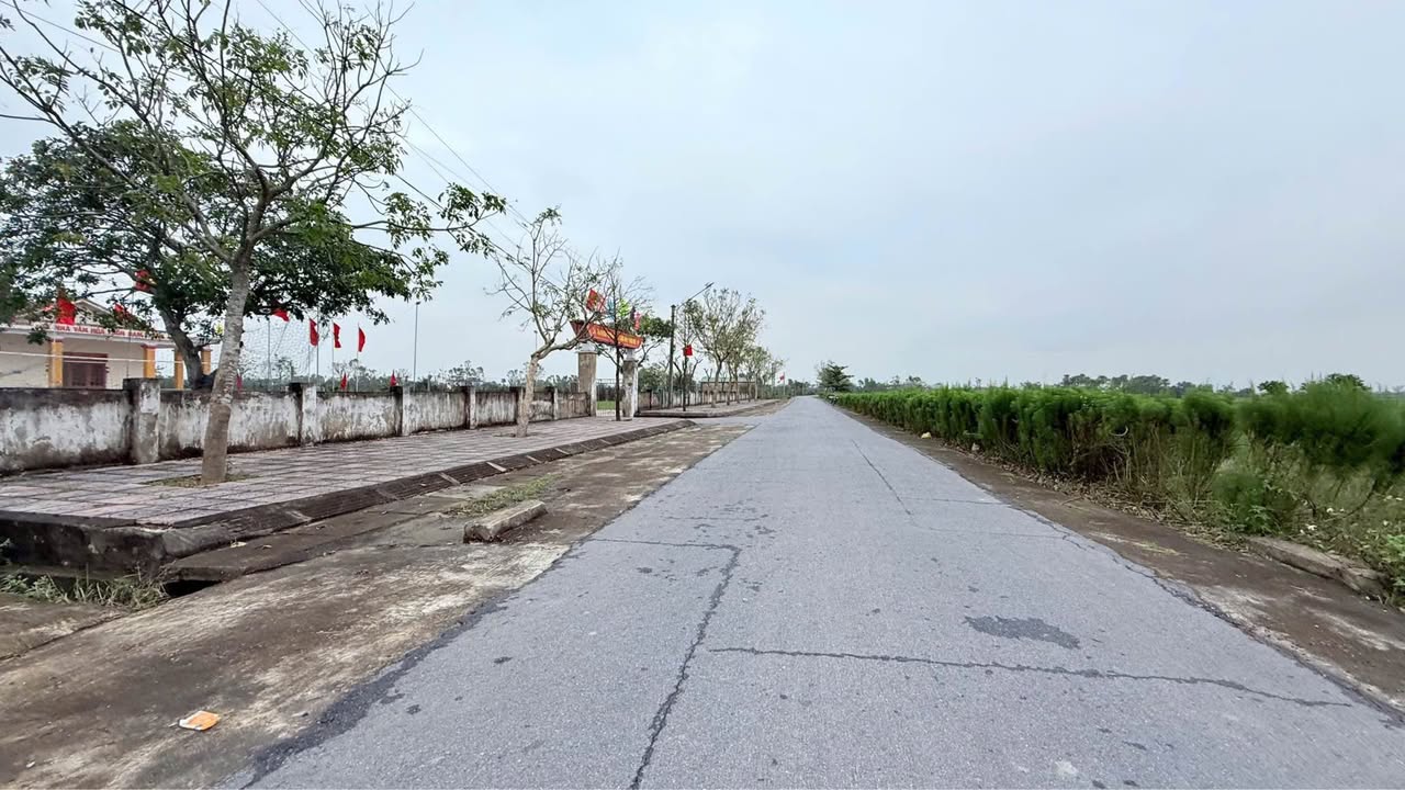 Đất mặt đường liên xã Thạch Thắng 150m² giá 1 tỷ - Tiềm năng kinh doanh lớn!