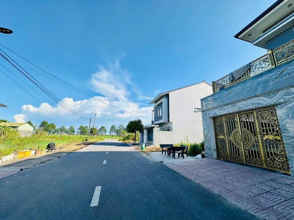 Lô đất góc QH Đông Tân Học, Thạch Hạ 169m² giá 4.2 tỷ - Đường rộng thông thoáng!