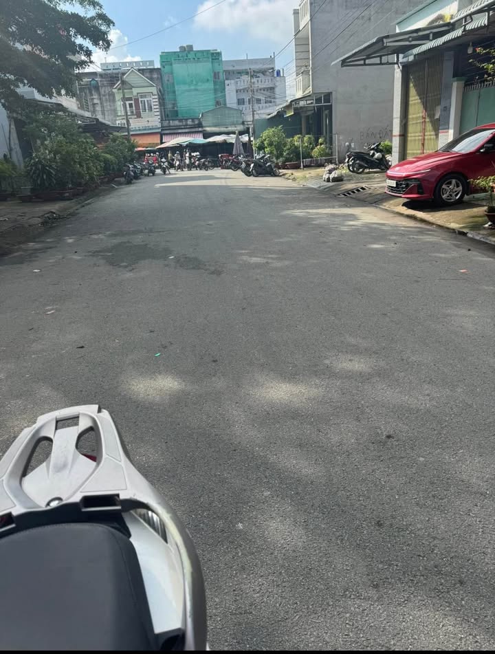 Đất ở đô thị Bến Lức 382m² giá 2.8 tỷ - Sổ hồng riêng, gần chợ Thận Đạo