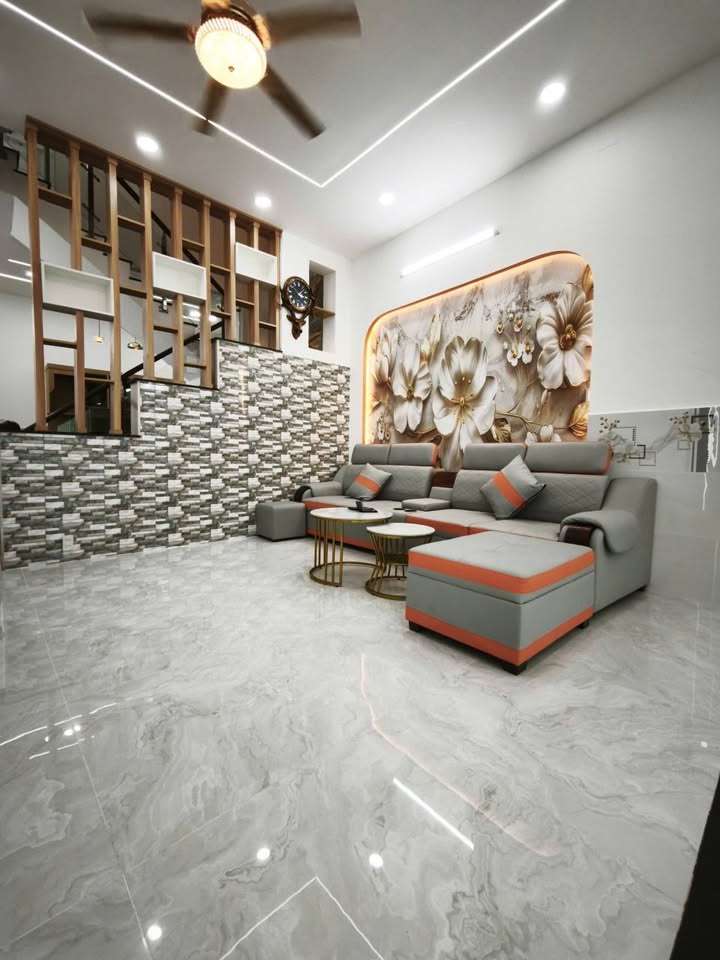 Nhà 3 tầng hẻm 6m - 91m² - Giá 5.8 tỷ - Pháp lý sổ hồng chính chủ!