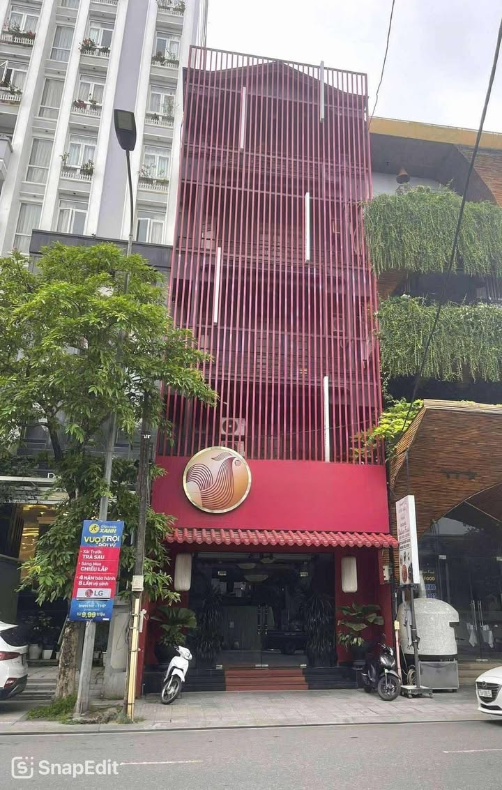 Nhà mặt tiền Nguyễn Thái Học 5 tầng - 17 phòng cho thuê giá 45 triệu/tháng!