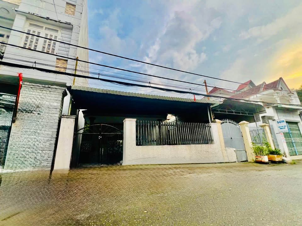 Căn nhà thổ cư Trảng Dài 231m² giá 5.35 tỷ - Đường nhựa to, vị trí đẹp!