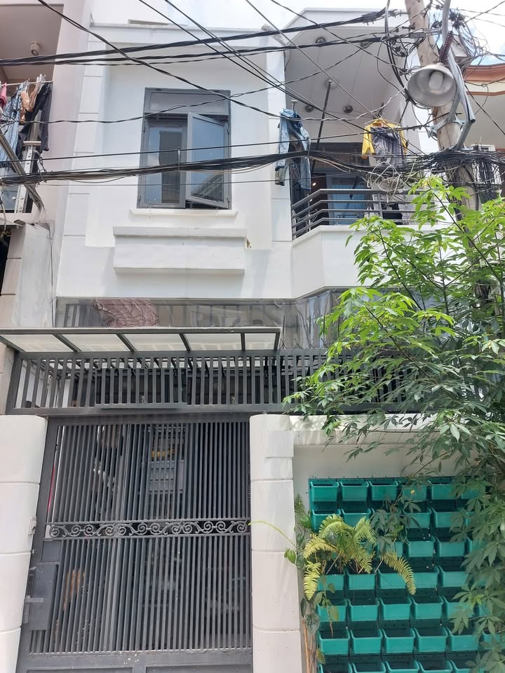 Đất hẻm xe hơi 50m² ngay MT Hoàng Sa, Quận 3 - Chỉ 7 tỷ!