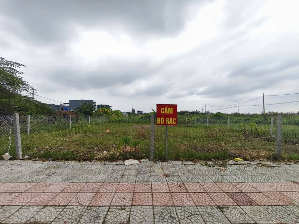 Đất nền Hòa Xuân Đà Nẵng 97,5m² giá 18 tỷ - Đối diện chợ Miếu Bông!