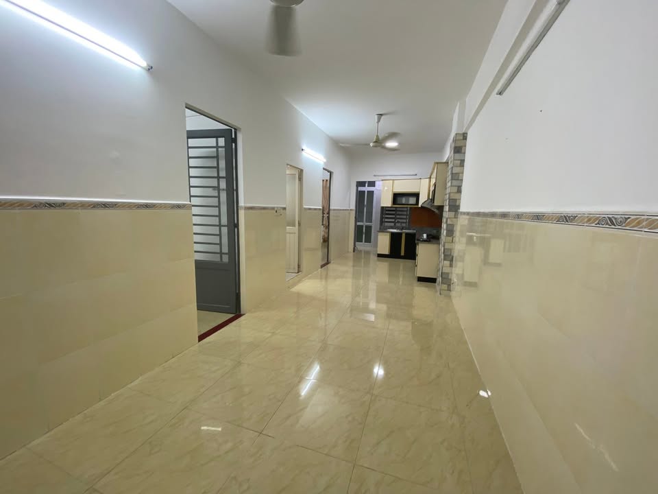 Căn hộ Cao ốc A Ngô Gia Tự, quận 10, 81.5m² giá 3.88 tỷ - Thiết kế sang trọng, vào ở ngay!