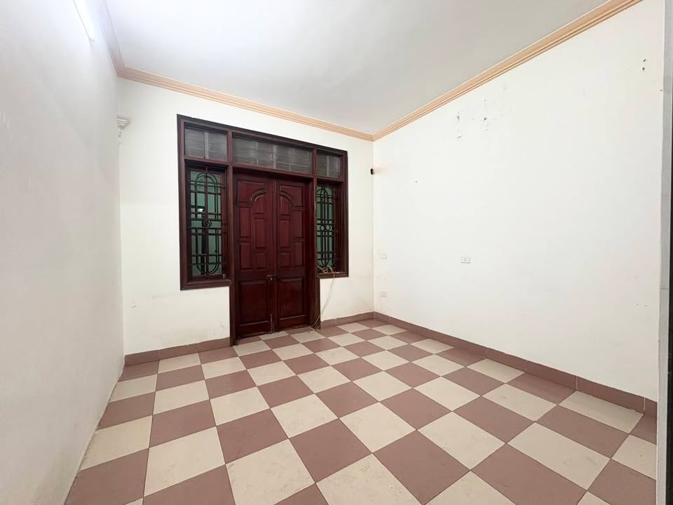 Nhà Phố Tam Trinh, Yên Sở 107m² giá 36 tỷ - Kinh doanh văn phòng sầm uất!