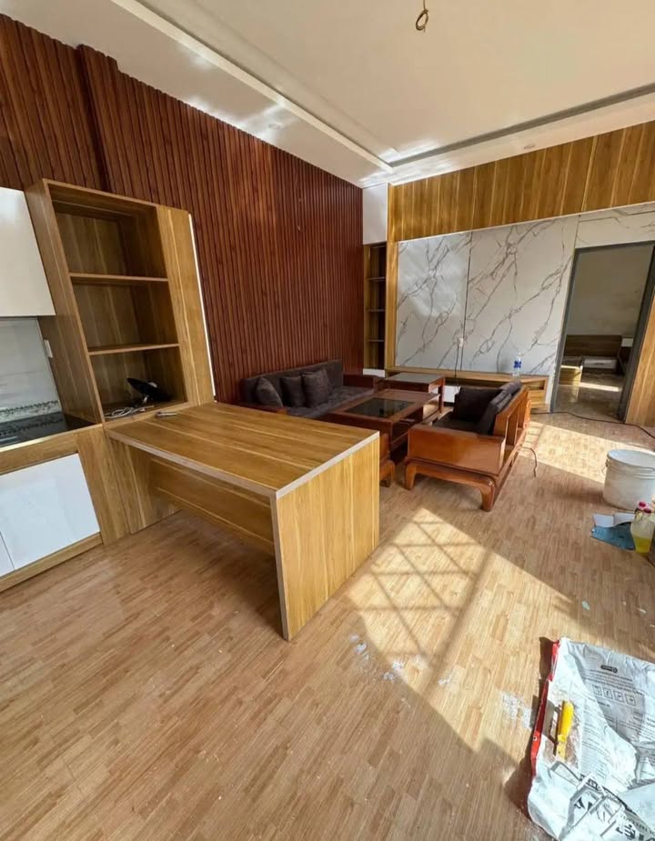 Nhà vườn mặt tiền chính đường Tây Sơn 300m² giá chỉ 8 triệu - Không gian sống lý tưởng!