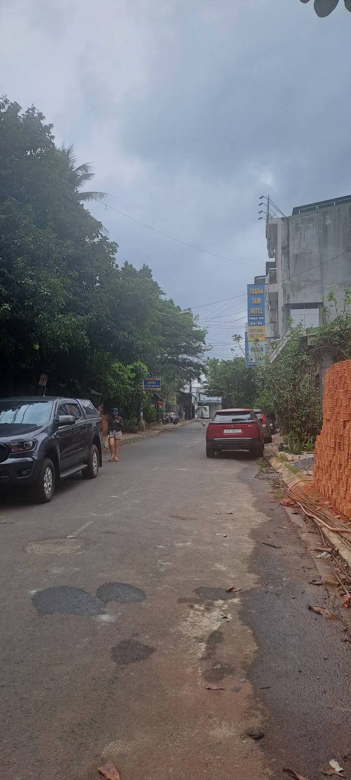 Mặt tiền đường A Dừa, Buôn Ma Thuột 100m² giá 4.5 tỷ - Kinh doanh thuận lợi!