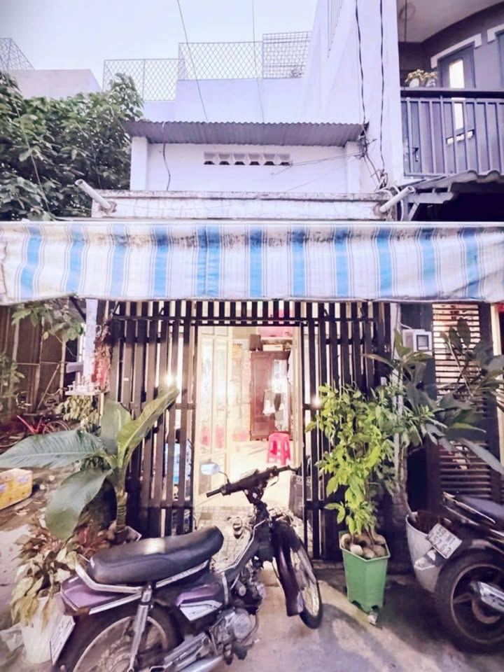 Nhà đất Bình Trị Đông, Quận Bình Tân, 27m² giá 2 tỷ - Pháp lý chuẩn, sẵn sàng giao dịch!