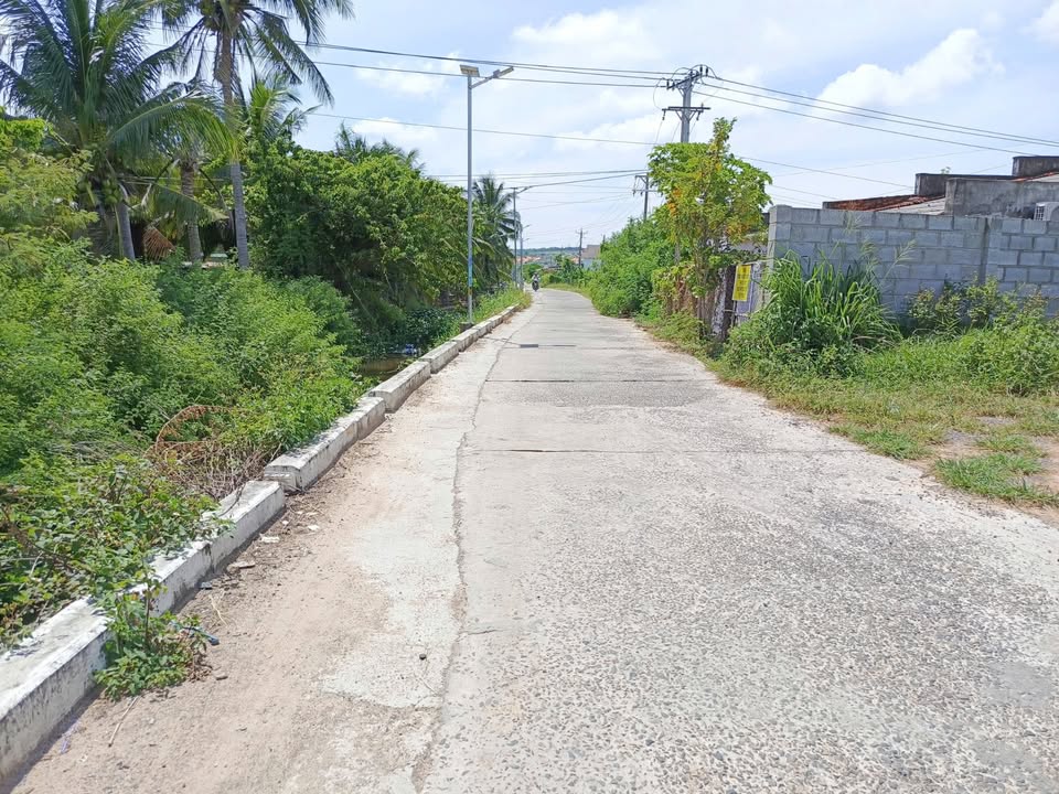 Đất thổ cư KP Phú Xuân, TT Phú Long 395m² giá 2 tỷ - Đường ô tô vào tận nơi!