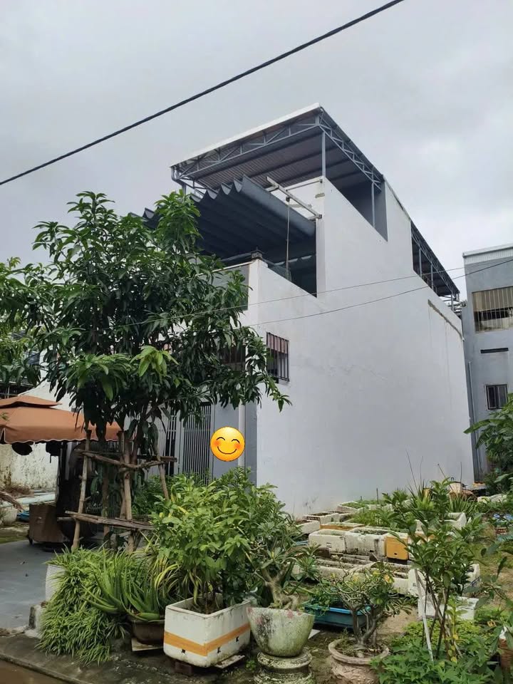 Bán nhà mặt tiền đường 7m5 Khuê Mỹ 90m² giá 8 tỷ - Tiềm năng khai thác cao!