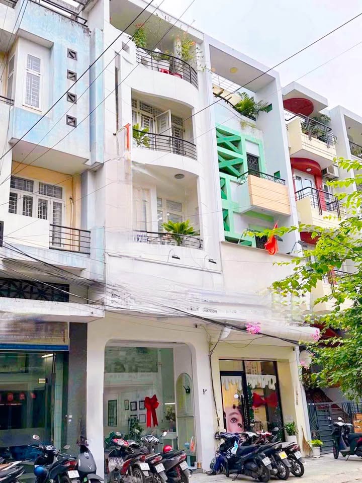Nhà mặt tiền đường Hoa Cúc, quận Phú Nhuận 64m² - Cho thuê giá thỏa thuận!