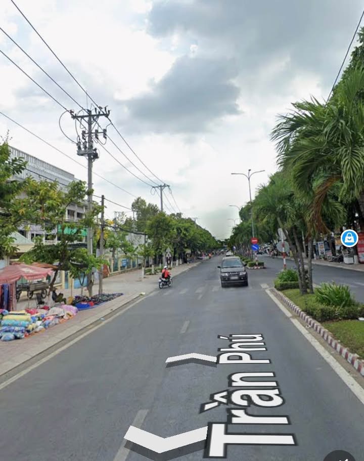 Nhà mặt tiền đường Trần Phú, Vĩnh Long 160m² giá 7.8 tỷ - Vị trí đắc địa kinh doanh ngay!