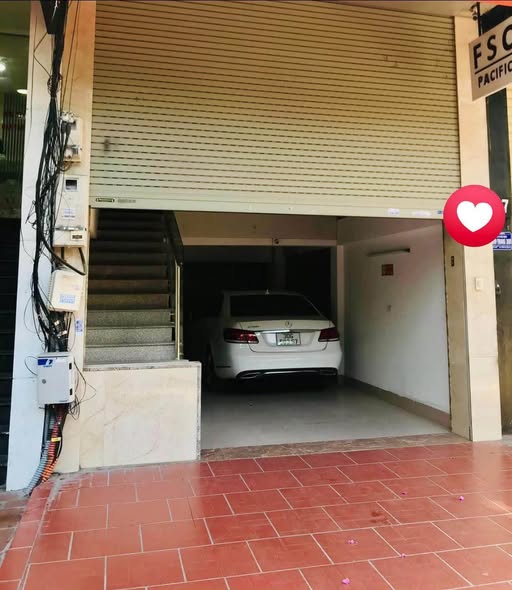 Nhà mặt phố Trung Kính 75m² giá 45.8 tỷ - Đầu tư sinh lời, sẵn sàng giao dịch!