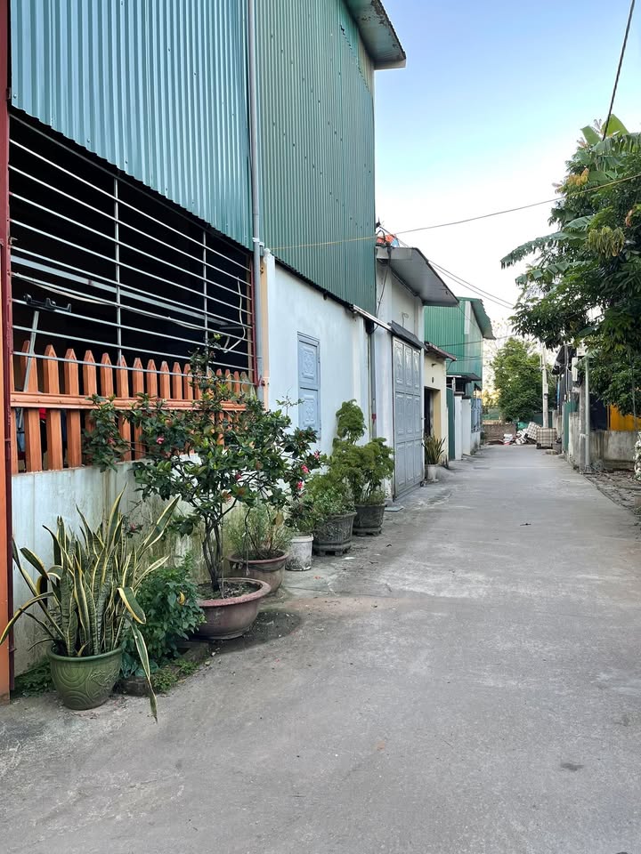 Đất nền Yên Viên, Tiên Du 76m² giá 5 tỷ - Lô đất vuông vức, giao dịch nhanh!