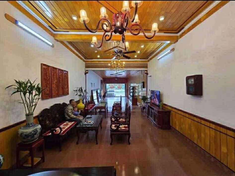 Nhà 3 tầng đường Văn Cao, Nam Định 181m² giá 8,5 tỷ - Kinh doanh sầm uất!