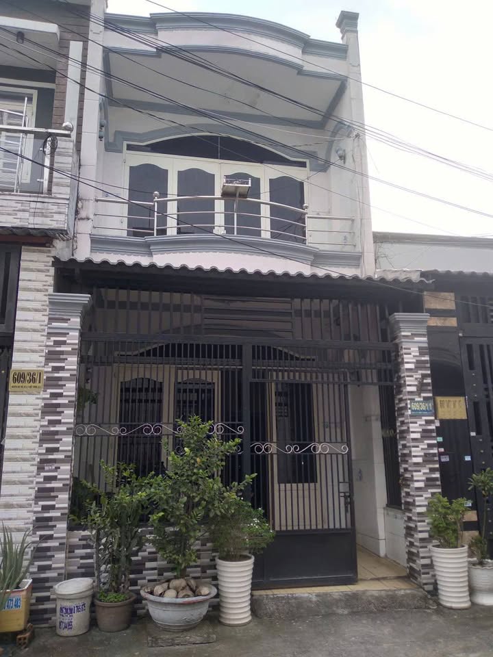 Nhà phố Tân Thới Hiệp 56m² giá 3.85 tỷ - Sổ hồng chính chủ, thương lượng tốt!