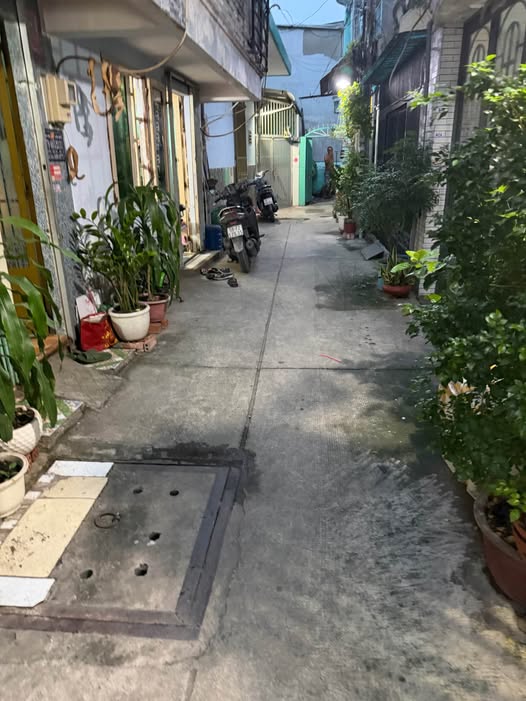 Nhà bán hẻm Quốc Lộ 50, Bình Hưng 22.5m² - Giá chỉ 1.58 tỷ, thương lượng chính chủ!