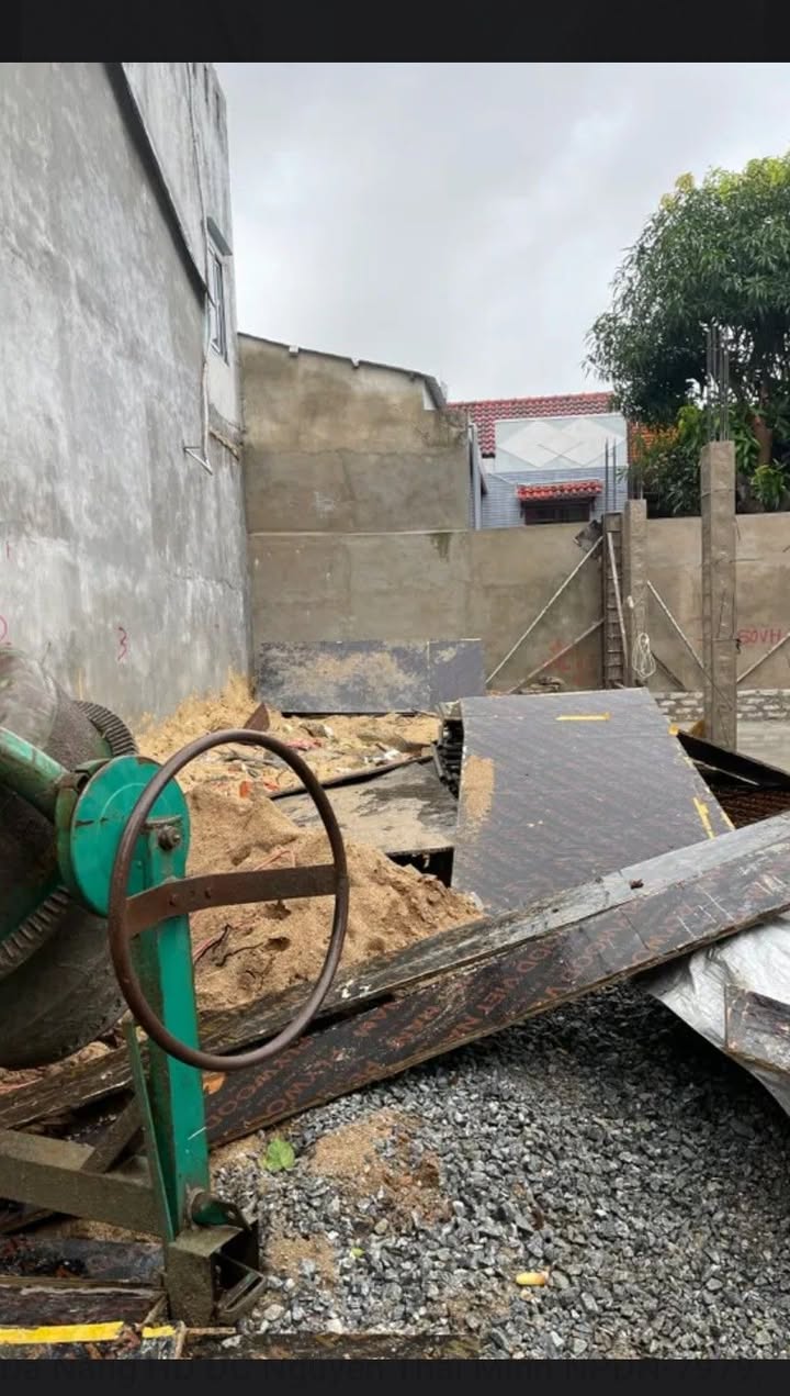 Bán Lô Đất Đẹp Kiệt Lê Văn Thứ 64m² - Vị Trí Đắc Địa Gần Biển!