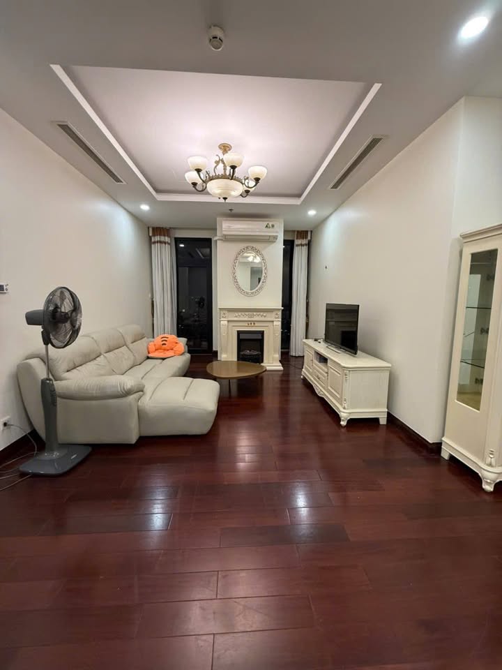 Căn hộ Royal City 2PN đường Nguyễn Trãi giá 21 triệu - Full nội thất sang trọng!