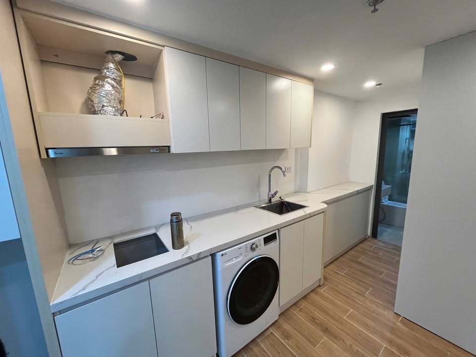 Căn hộ cho thuê tại Ngõ 376 Đường Bưởi, Ba Đình - 2PN, 1WC, đầy đủ nội thất!