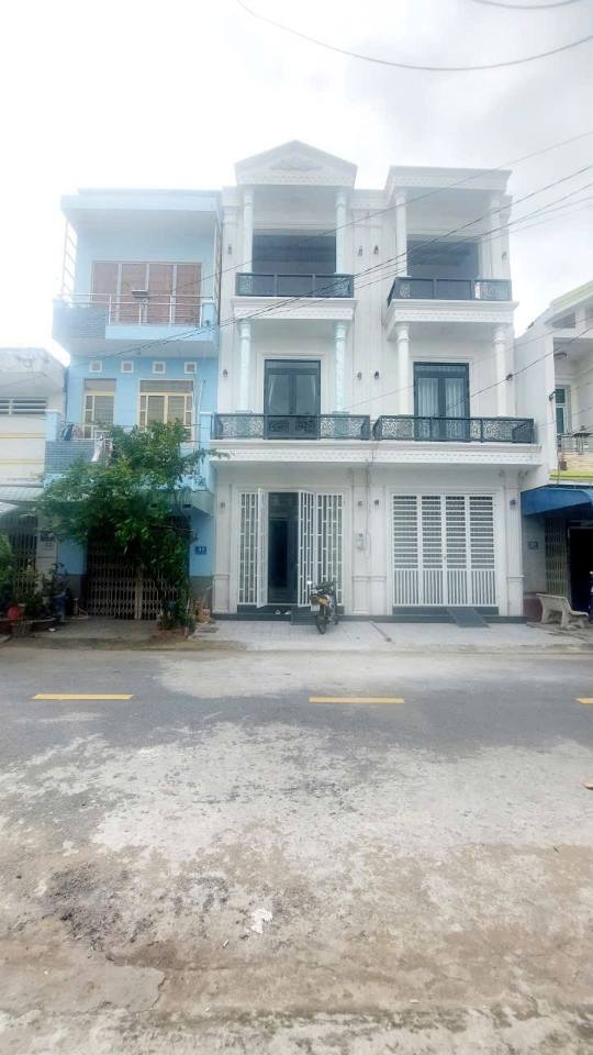Nhà phố Đặng Thai Mai, Long Xuyên 56m² giá 3 tỷ - Sẵn sàng vào ở ngay!