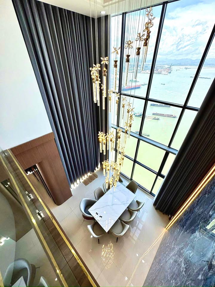 Căn hộ Duplex Green Diamond Hạ Long 162m² giá 10 tỷ - View cầu Bãi Cháy tuyệt đẹp!