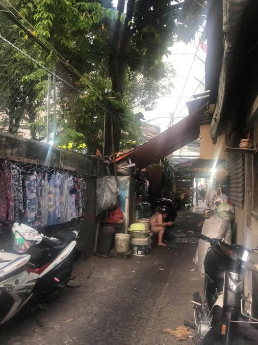 Nhà phố Đinh Hòa, Quận 8, 15m² giá 2 tỷ - Sổ hồng riêng, chính chủ!