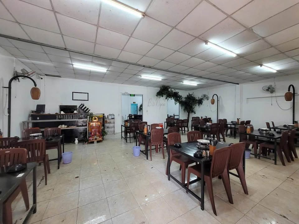 Nhà mặt tiền Huỳnh Thúc Kháng, Bảo Lộc 150m² giá 8 triệu - Thích hợp kinh doanh mọi mặt hàng!