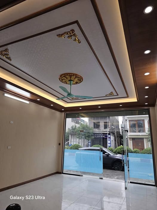 Nhà 2 tầng đường Chu Văn An, phường Nam Bình, 121.9m² - Sẵn sàng vào ở ngay!