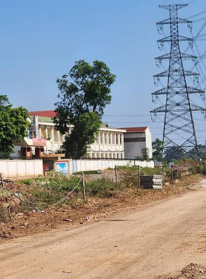 FrontHouse Yên Viên 106m² giá 1x tỷ - Tiềm năng kinh doanh lớn!