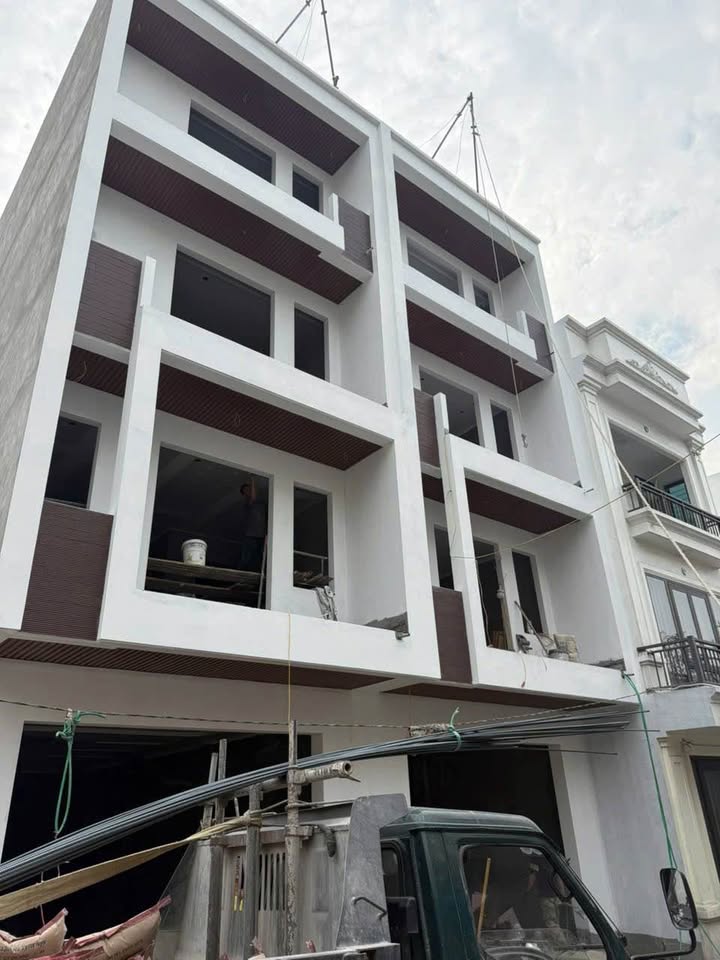 Nhà riêng 4 tầng Lideco GĐ2 Cao Thắng 52m² - Thiết kế hiện đại, ô tô đỗ cửa!