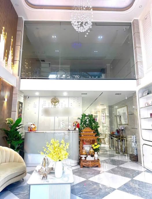 Cho thuê nhà mặt tiền Trần Nhân Tông 90m² - Thích hợp làm spa, văn phòng