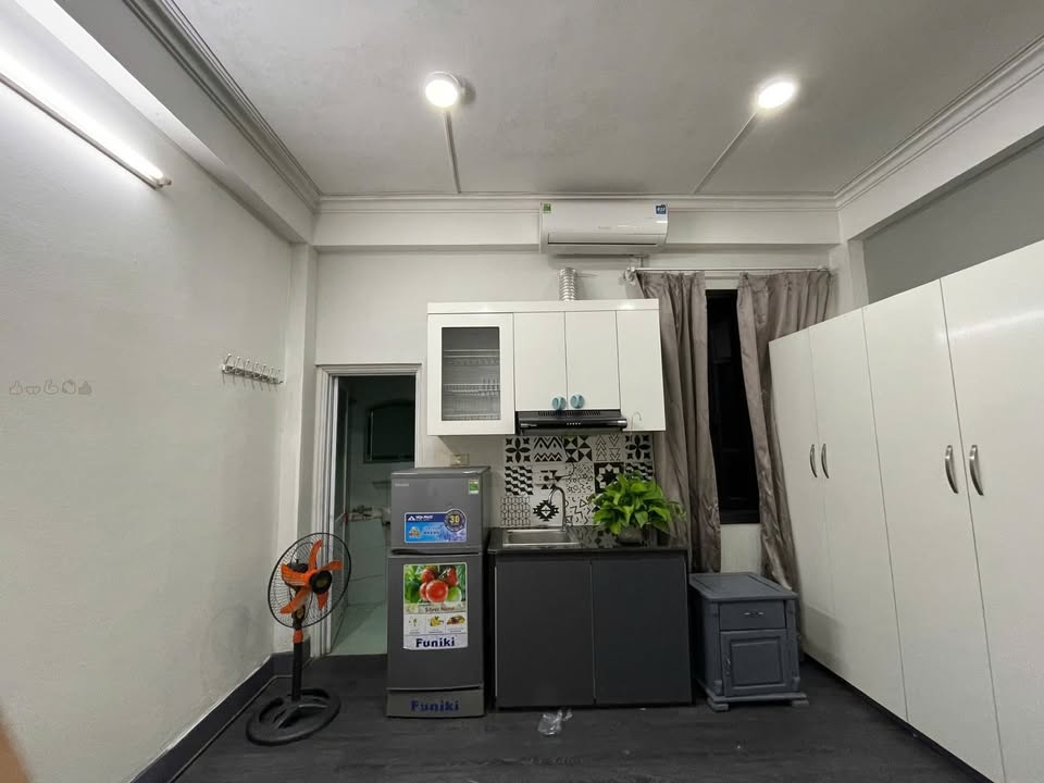 Phòng trọ Studio 25m² tại Cầu Giấy - Tiện nghi đầy đủ, chỉ 4 triệu/tháng!