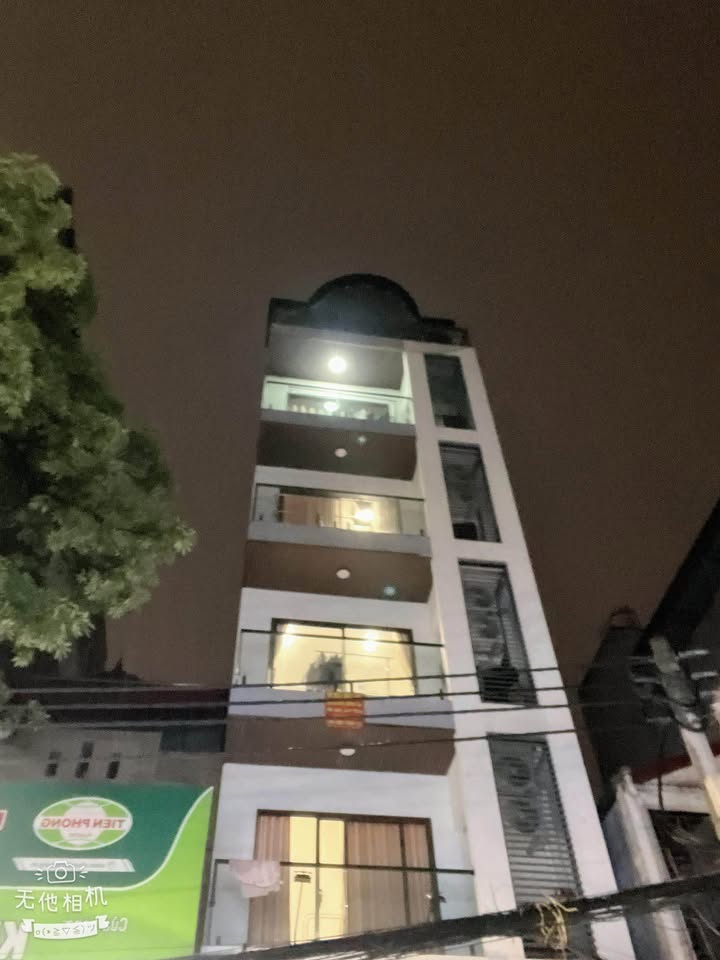 Nhà riêng Quận Hà Đông 50m² giá 11.8 tỷ - Lô góc 3 mặt thoáng, thang máy hiện đại!