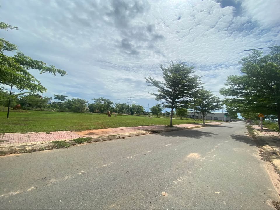 Đất nền góc 103m² Phường Hàm Thắng giá chỉ 990 triệu - Pháp lý rõ ràng!