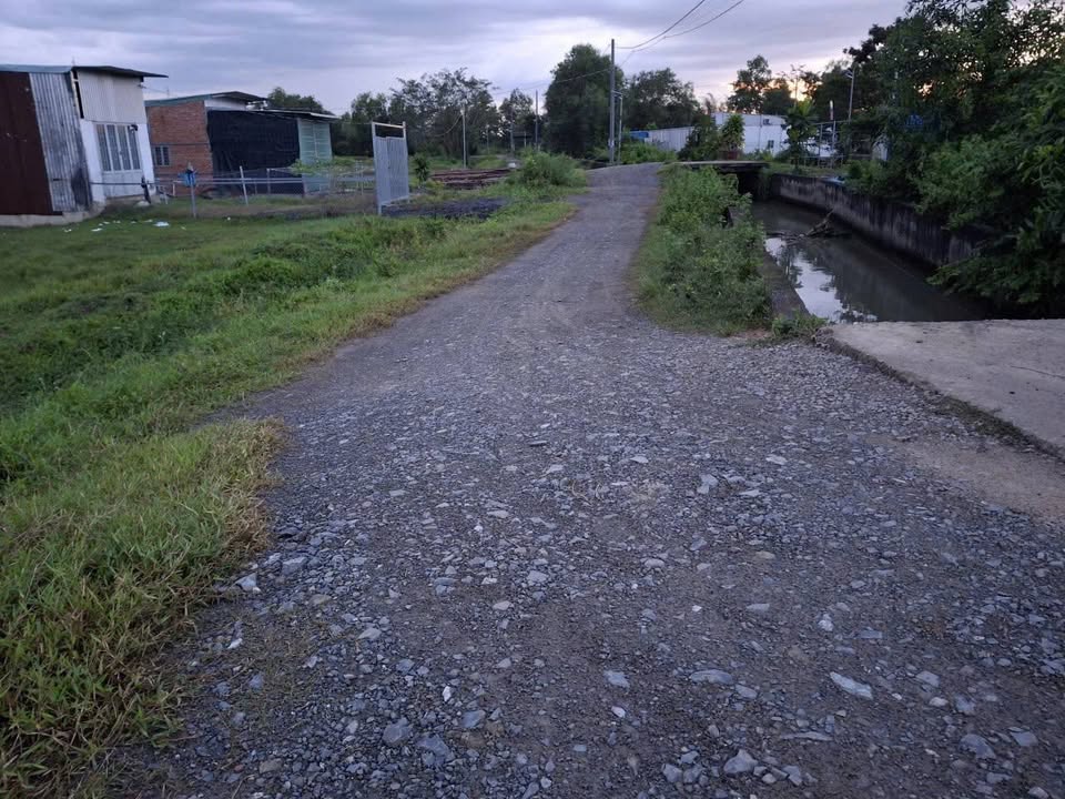 Đất nền Đức Hòa Thượng 500m² giá 750 triệu - Sổ hồng riêng, phù hợp làm vườn