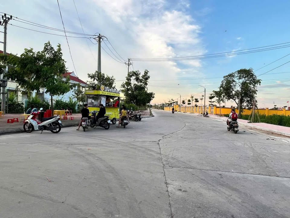 Đất nền Tráng Việt - Mê Linh 43.3m² giá 2.3 tỷ - Đường ô tô vào tận nơi!