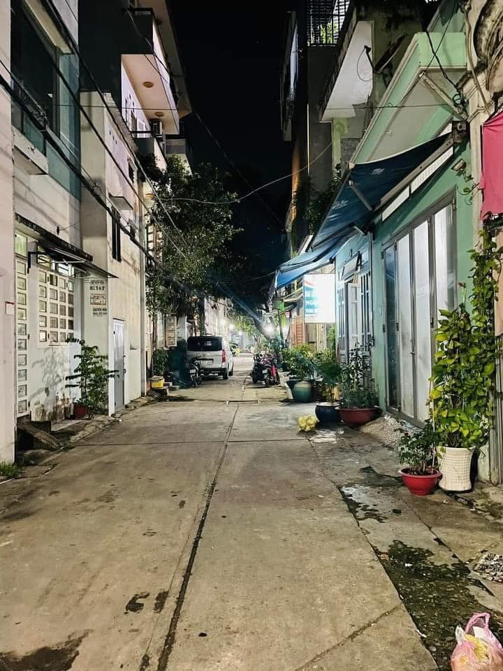 Nhà 3 tầng hẻm xe hơi 61m² đường 26/3, Bình Tân - Chỉ 6 tỷ!