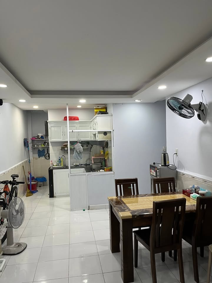 Nhà cho thuê tầng trệt đường Nguyễn Văn Nghi, Gò Vấp 60m² - Nội thất cao cấp, giá tốt!