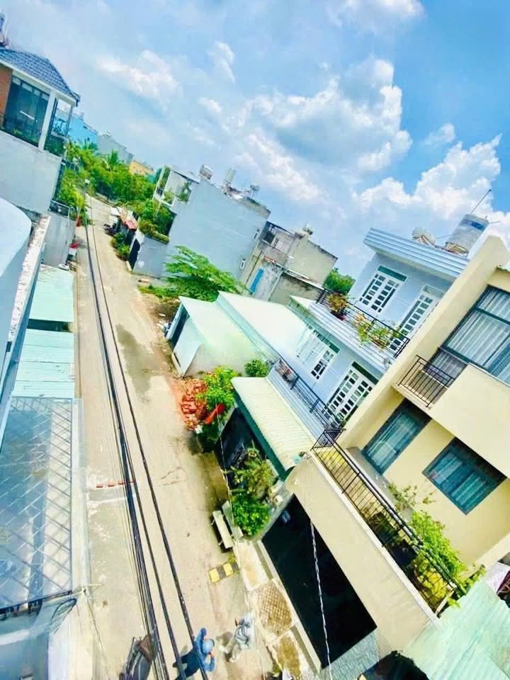 Nhà cho thuê Trường Lưu, Thủ Đức 56m² giá 12 triệu - Full nội thất, tiện nghi!