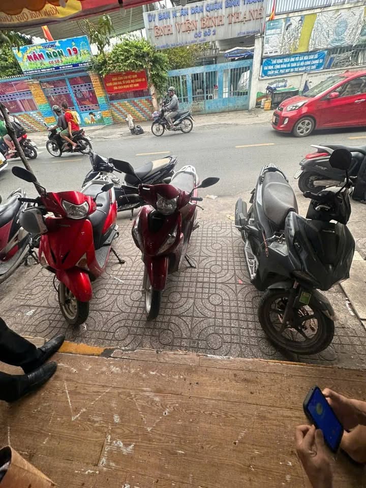 Nhà mặt tiền Nguyễn Văn Lạc Bình Thạnh 84m² giá 23 triệu - Kinh doanh tự do!