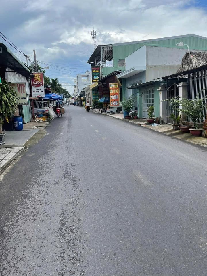 Nhà mặt tiền chợ Ông Hảo - Phước Thiền, Nhơn Trạch, 127m², Giá chỉ 3.1 tỷ - Đầu tư sinh lời!