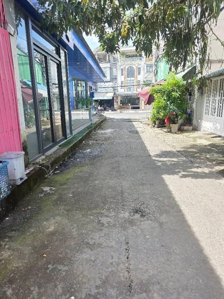 Nhà phố Quốc lộ 1A, Bình Tân 52m² giá 4.5 tỷ - Thiết kế sang trọng, sổ hồng riêng!