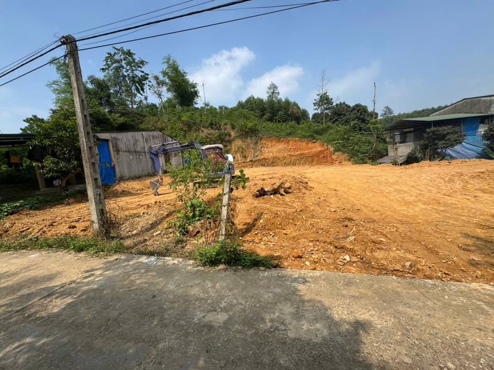 Lô đất Kim Phú Tuyên Quang 600m² giá 1 tỷ - Đường bê tông rộng, pháp lý rõ ràng!